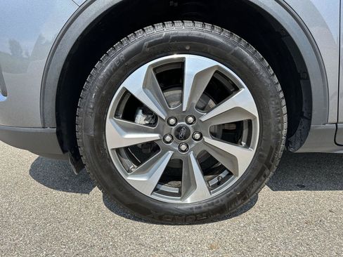 Used 2024 Ford Escape Platinum AWD/4WD image 7