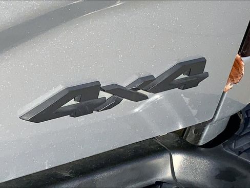 Used 2022 RAM 2500 Laramie w/ Night Edition image 18