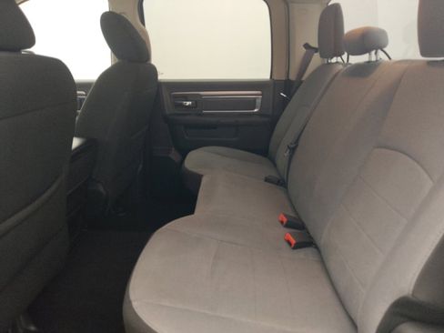 Used 2021 RAM 1500 Classic SLT AWD/4WD image 18