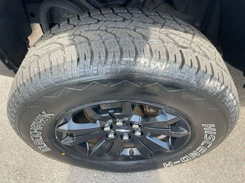 Used 2020 Chevrolet Colorado ZR2 w/ ZR2 Midnight Special Edition AWD/4WD image 30