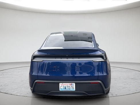 Used 2026 Tesla Model Y Long Range RWD image 8