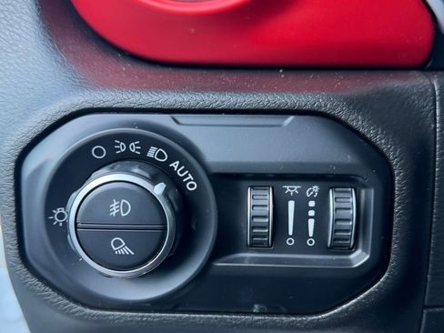 Used 2020 Jeep Gladiator Rubicon image 28