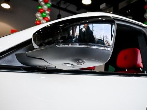 Used 2022 Maserati Levante GT image 41