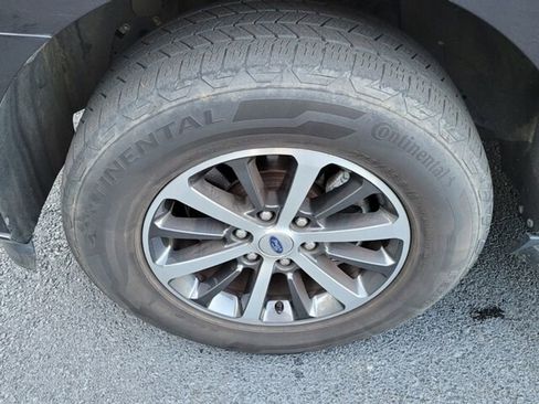 Used 2019 Ford Expedition Max XLT image 20