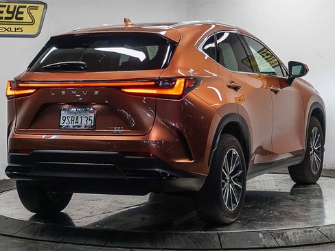 Used 2025 Lexus NX 250 AWD w/ Premium Package image 4
