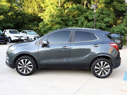 Used 2018 Buick Encore Essence image 4