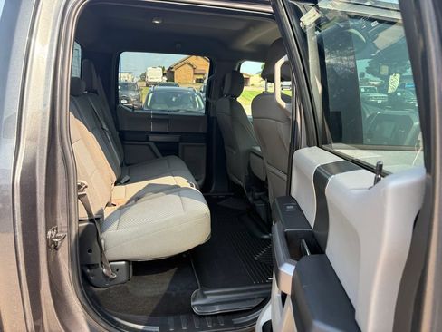 Used 2018 Ford F150 XLT w/ Equipment Group 302A Luxury AWD/4WD image 13