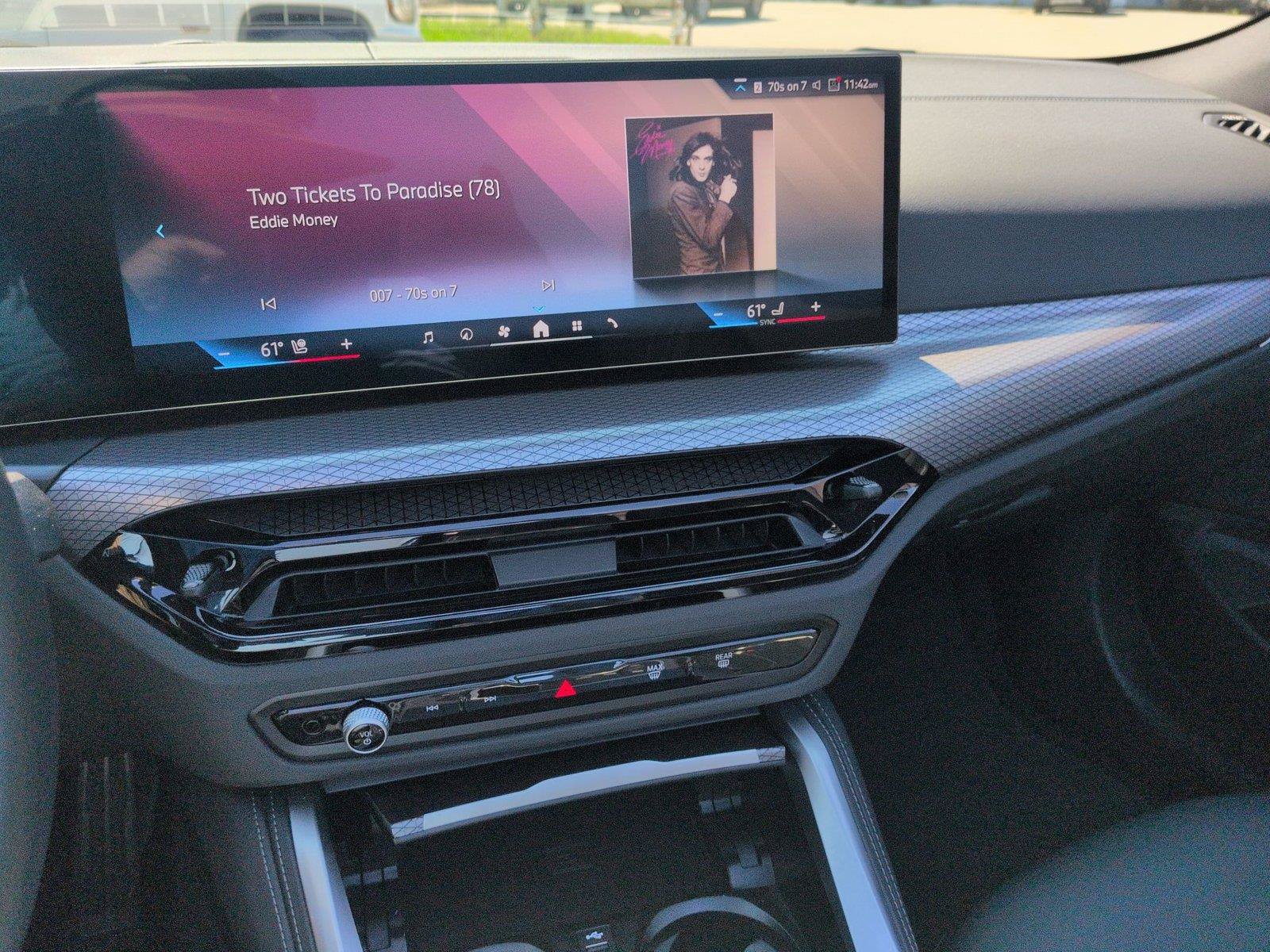 Used 2025 BMW 430i Convertible w/ M Sport Package RWD image 26