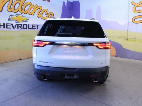 Used 2022 Chevrolet Traverse LT image 6