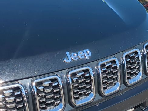 Certified 2025 Jeep Compass Limited AWD/4WD image 12