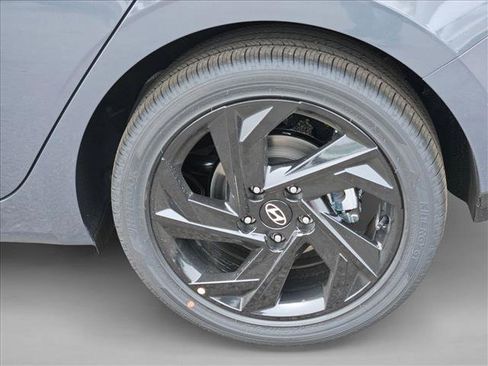 New 2026 Hyundai Elantra Sport FWD image 10