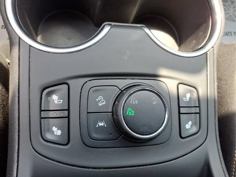Used 2021 GMC Terrain SLE w/ Driver Convenience Package AWD/4WD image 29