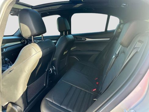 Used 2018 Alfa Romeo Stelvio Ti Sport image 28