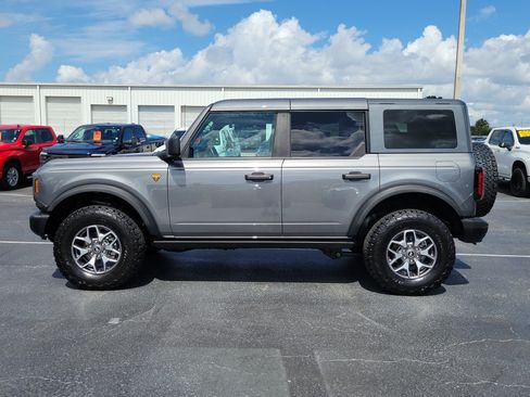 Used 2025 Ford Bronco Badlands AWD/4WD image 6