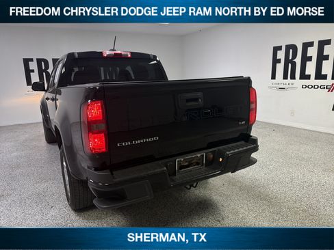 Used 2022 Chevrolet Colorado LT RWD image 5