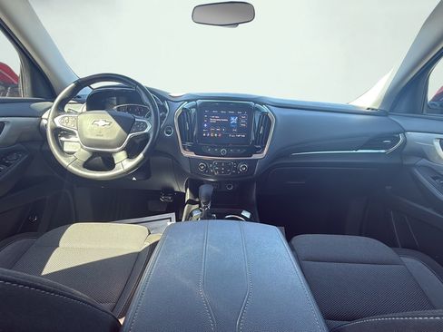 Used 2021 Chevrolet Traverse LT FWD image 28