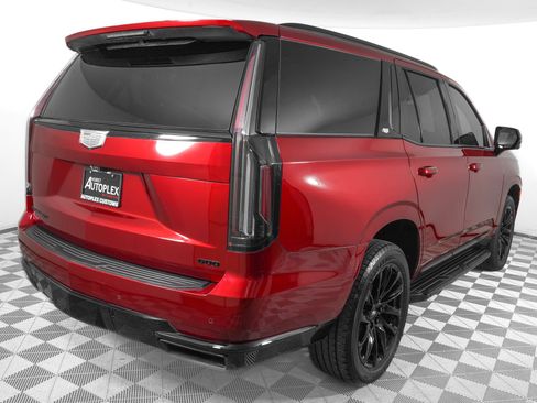 Used 2021 Cadillac Escalade Sport w/ LPO, Illumination Package AWD/4WD image 4