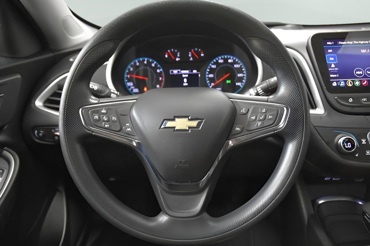 Used 2024 Chevrolet Malibu LT FWD image 18
