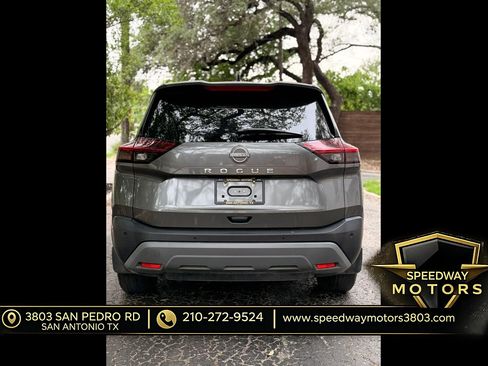 Used 2022 Nissan Rogue S FWD image 6