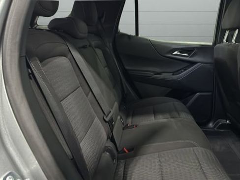 Used 2025 Chevrolet Equinox LT image 18