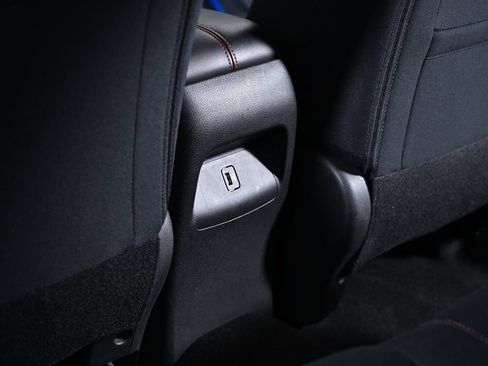 Certified 2024 Nissan Sentra SR FWD image 32