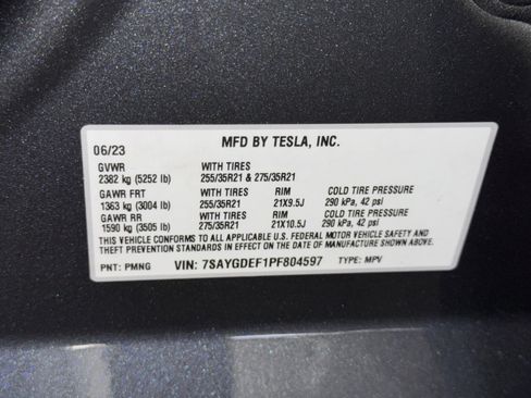 Used 2023 Tesla Model Y Performance image 37