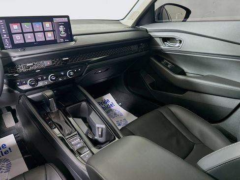 Used 2025 Honda Accord Touring image 25
