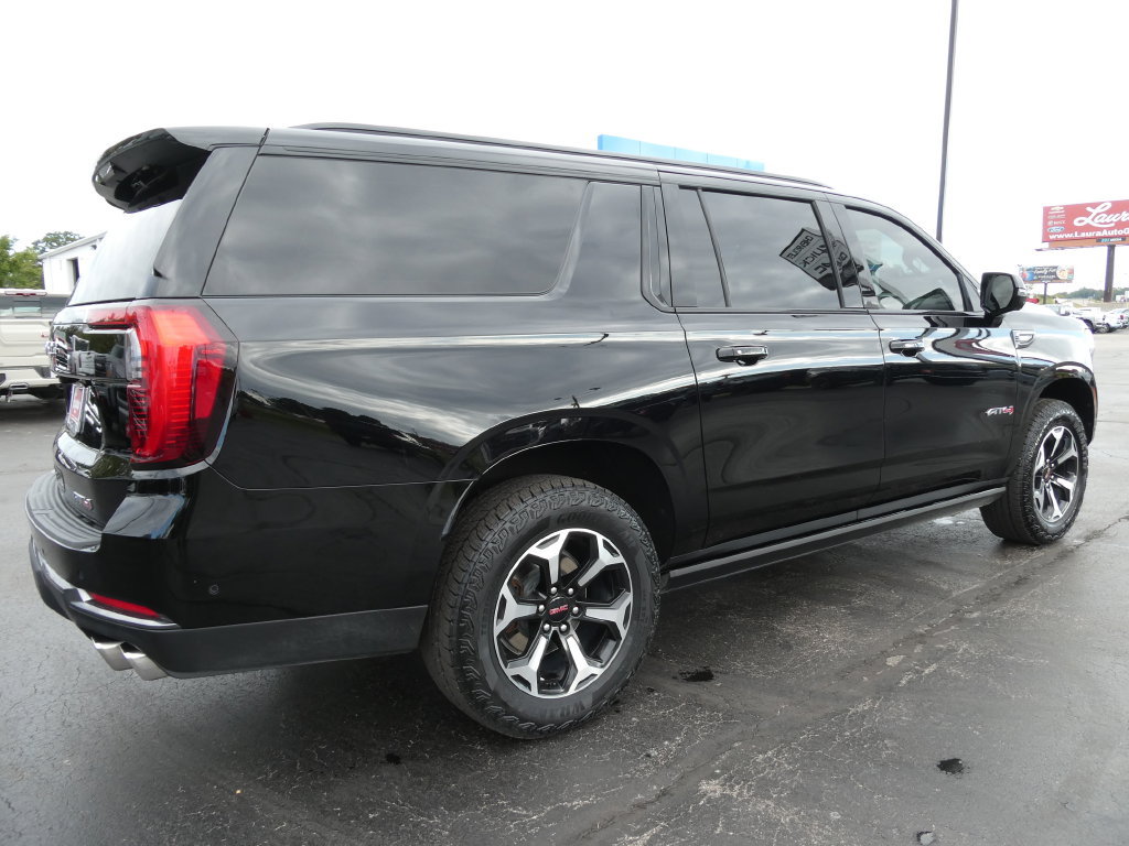 Certified 2025 GMC Yukon XL AT4 w/ AT4 Premium Package AWD/4WD image 6