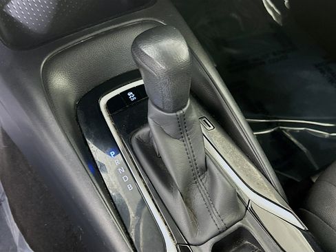 Used 2020 Toyota Corolla LE FWD image 20