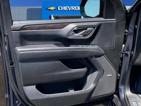 Used 2023 Chevrolet Tahoe LT w/ Luxury Package AWD/4WD image 20