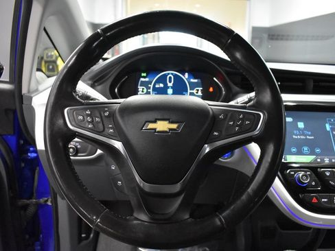 Used 2017 Chevrolet Bolt Premier w/ Driver Confidence II Package FWD image 32
