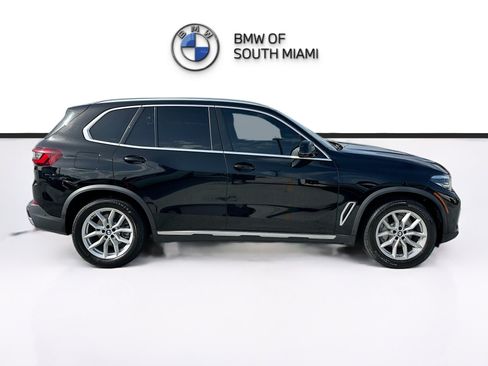 Used 2023 BMW X5 xDrive40i w/ Parking Assistance Package AWD/4WD image 8