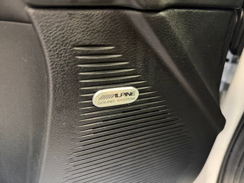 Used 2022 Dodge Challenger R/T w/ Plus Package image 21