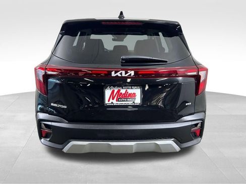 Used 2024 Kia Seltos LX AWD/4WD image 6
