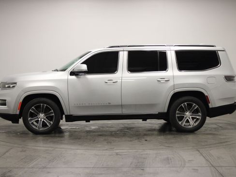 Used 2022 Jeep Grand Wagoneer Series I AWD/4WD image 5