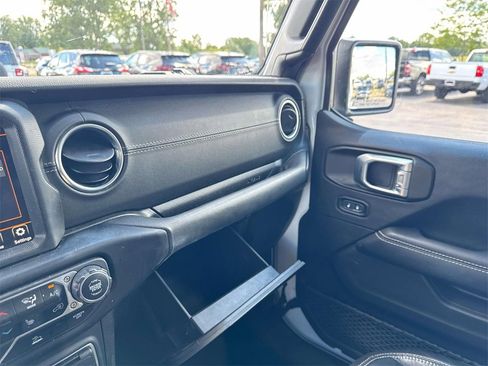 Used 2021 Jeep Wrangler Unlimited Sahara w/ Cold Weather Group image 25