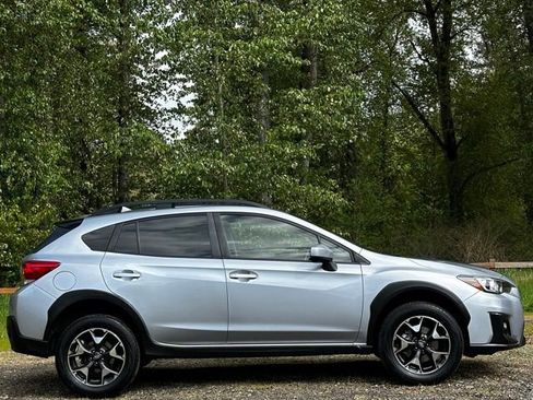 Used 2019 Subaru Crosstrek 2.0i Premium image 2