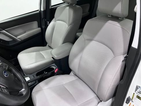 Used 2015 Subaru Forester 2.5i Limited w/ Popular Package #2 image 28