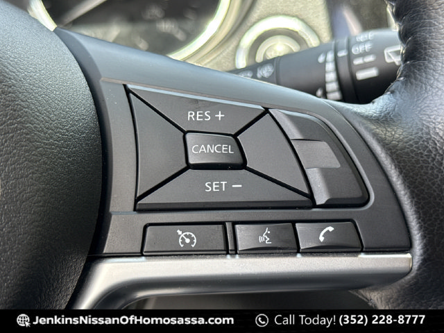 Certified 2022 Nissan Rogue Sport SV FWD image 44