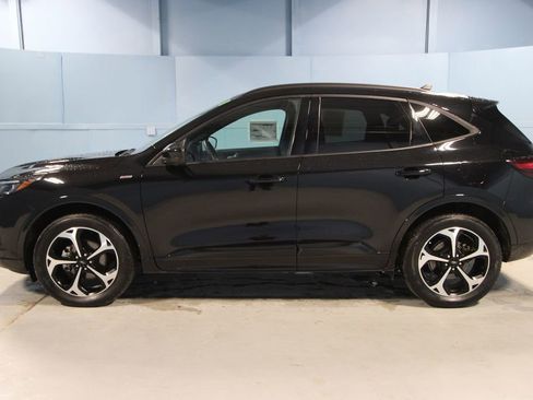 Used 2025 Ford Escape ST-Line Elite w/ Premium Technology Package image 26