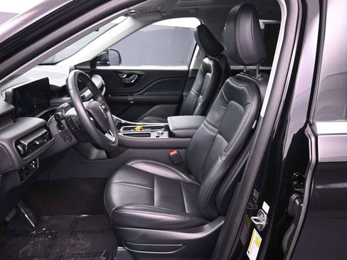 Used 2026 Lincoln Aviator AWD image 21