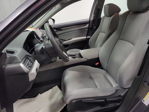 Used 2018 Honda Accord LX image 13