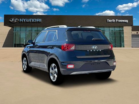 New 2026 Hyundai Venue SEL image 5