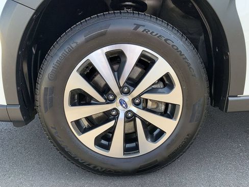 Used 2024 Subaru Outback AWD/4WD image 11