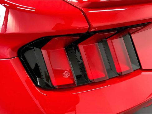 Used 2024 Ford Mustang Premium image 22