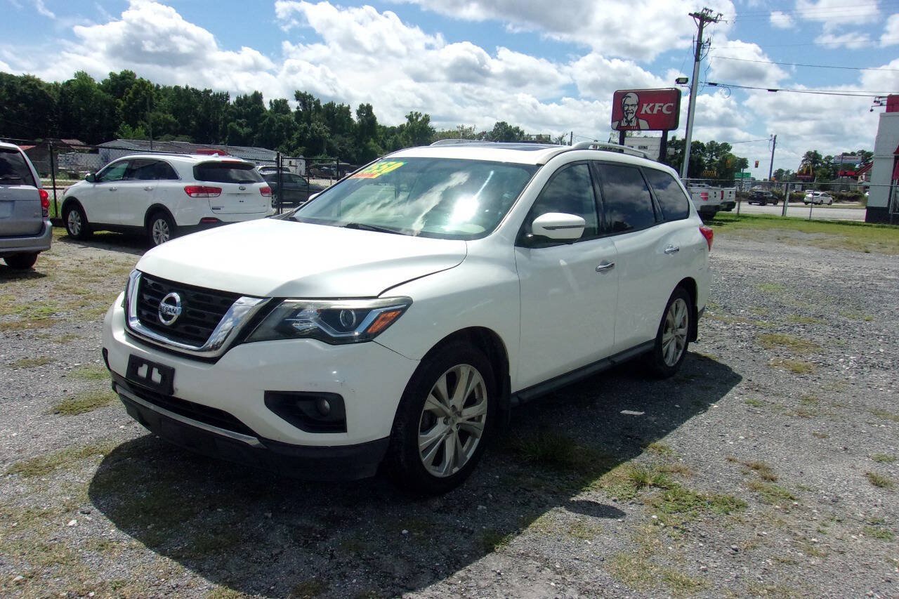 Used 2018 Nissan Pathfinder SL w/ SL Premium Package AWD/4WD image 3