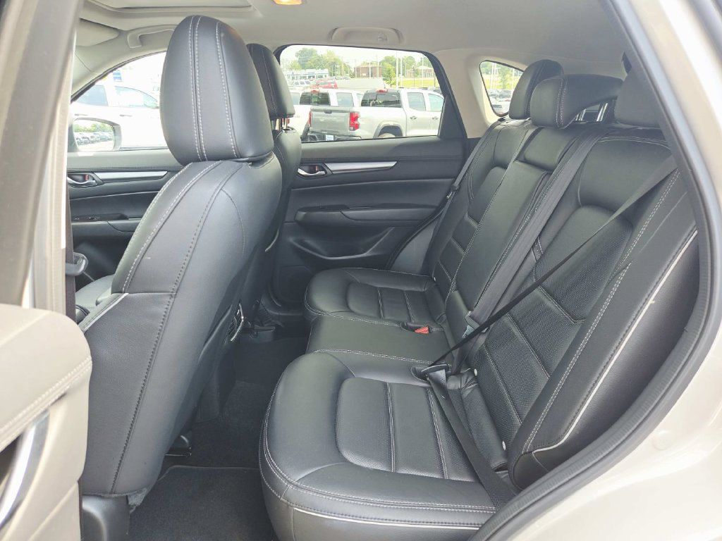 Used 2025 MAZDA CX-5 AWD 2.5 S w/ Select Package image 12