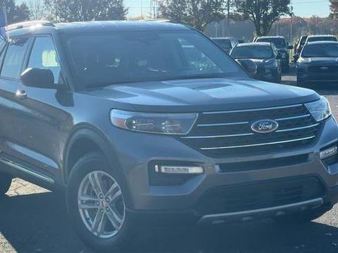 Certified 2022 Ford Explorer XLT w/ Equipment Group 202A image 2