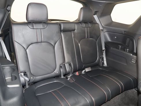 Used 2023 Honda Pilot TrailSport image 15