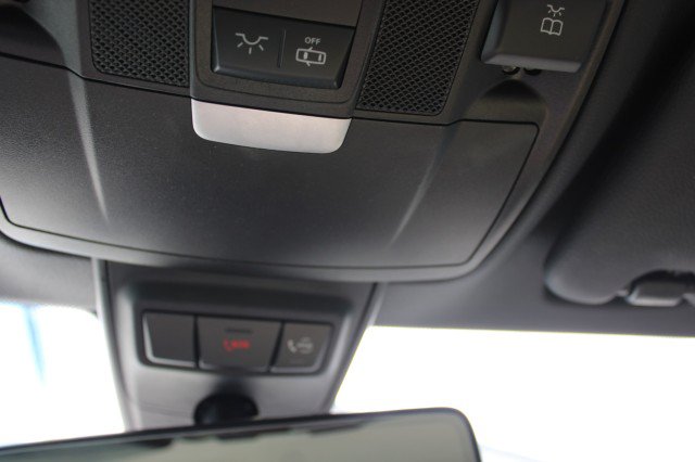 Used 2019 Mercedes-Benz C 300 Cabriolet image 39